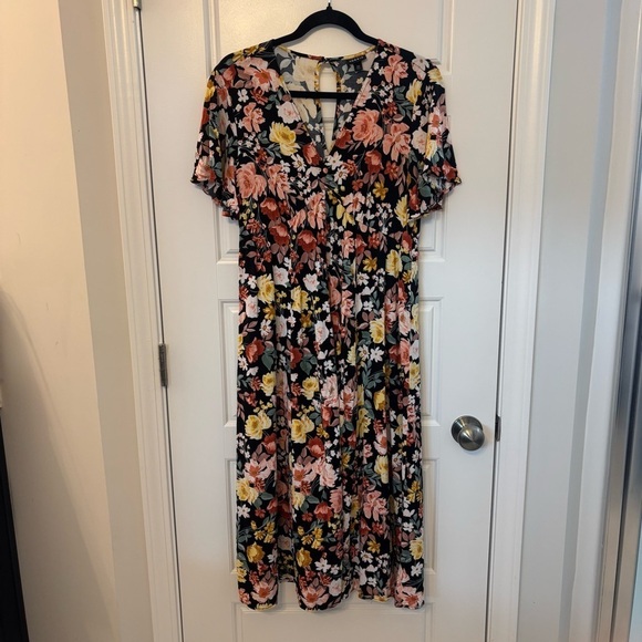 Torrid Black Floral Challis Button Front Midi Dress Size 10 Resortwear Vacation - Picture 5 of 13